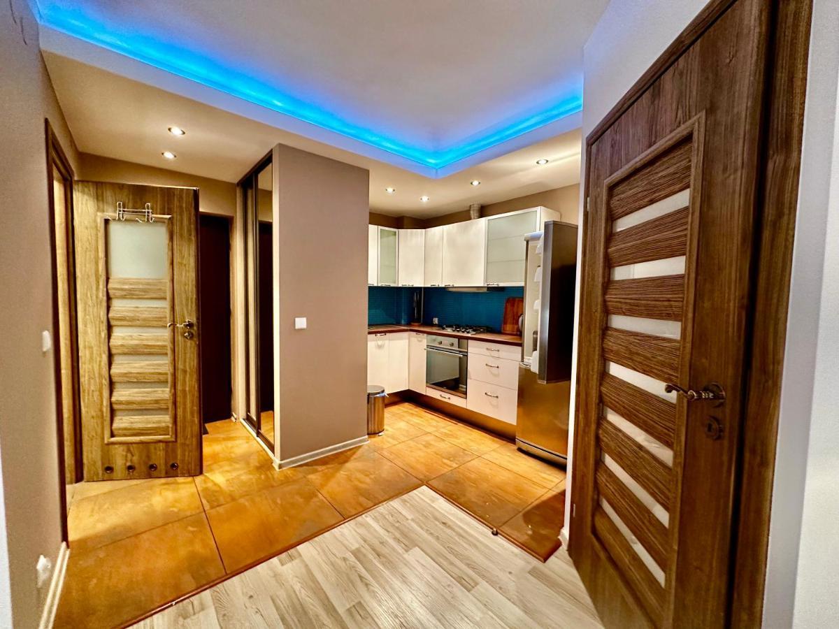 Decor 3 Metro Fast Wifi 1Gbs 80'Tv Hbo Disney Appletv Warsawa Bagian luar foto