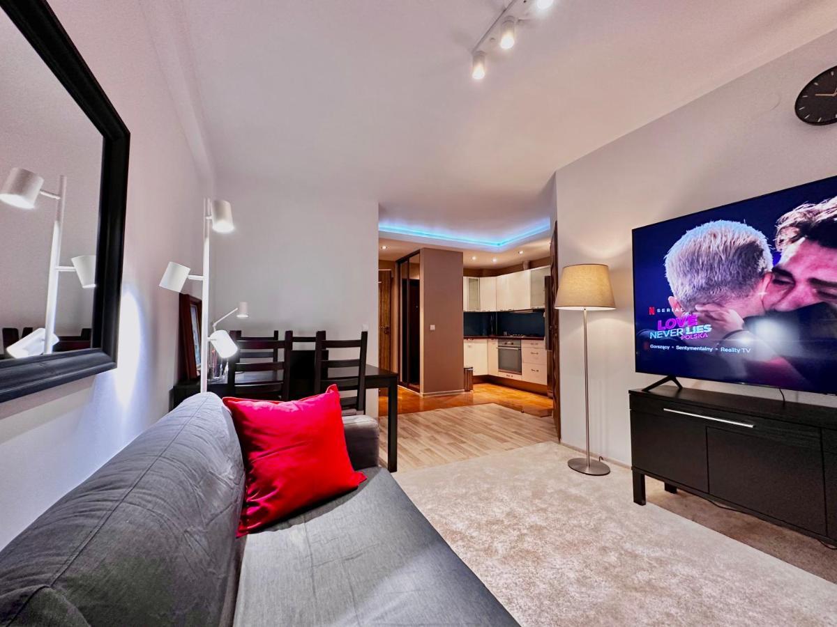 Decor 3 Metro Fast Wifi 1Gbs 80'Tv Hbo Disney Appletv Warsawa Bagian luar foto