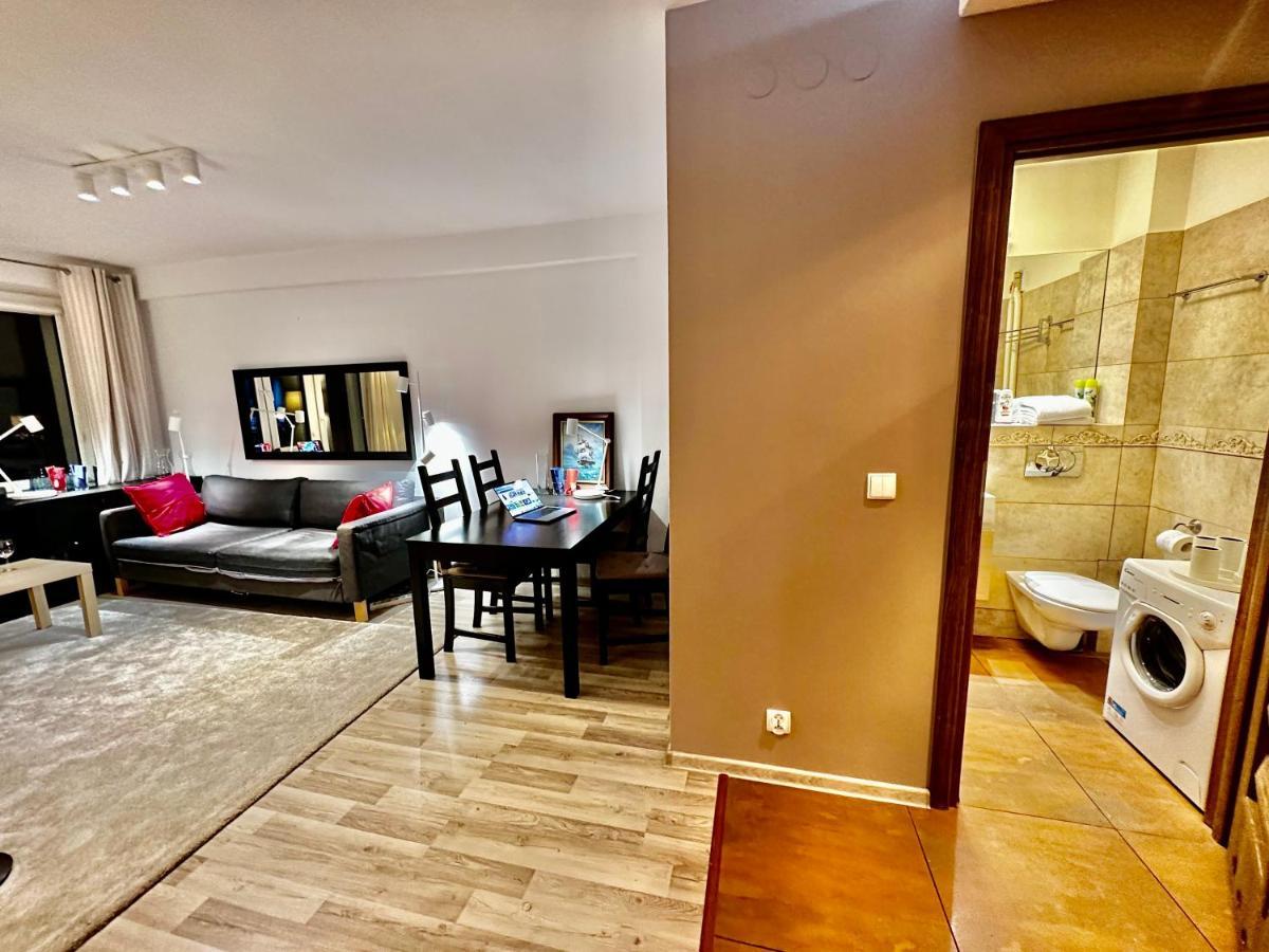 Decor 3 Metro Fast Wifi 1Gbs 80'Tv Hbo Disney Appletv Warsawa Bagian luar foto