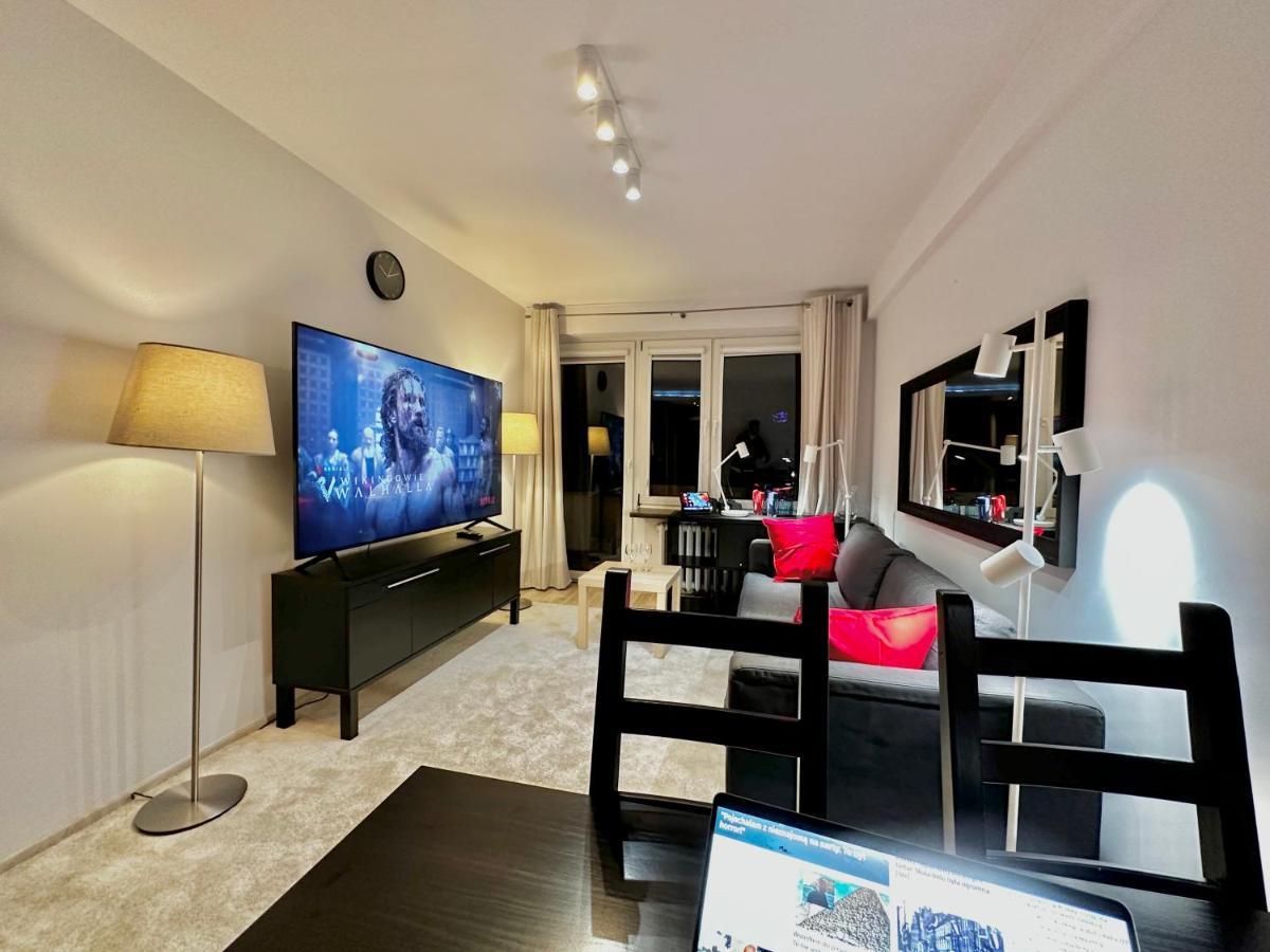 Decor 3 Metro Fast Wifi 1Gbs 80'Tv Hbo Disney Appletv Warsawa Bagian luar foto