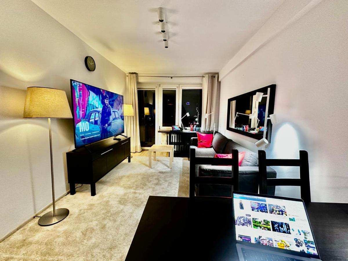 Decor 3 Metro Fast Wifi 1Gbs 80'Tv Hbo Disney Appletv Warsawa Bagian luar foto