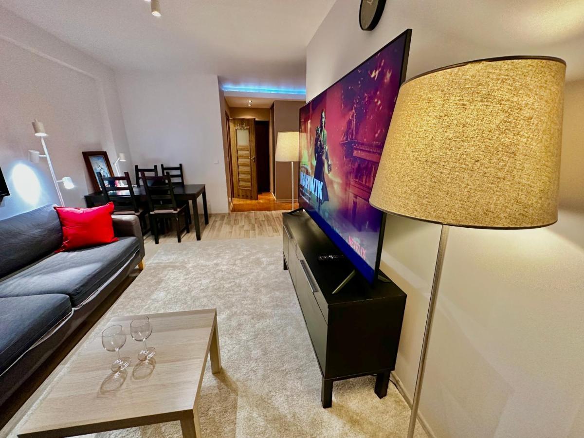Decor 3 Metro Fast Wifi 1Gbs 80'Tv Hbo Disney Appletv Warsawa Bagian luar foto