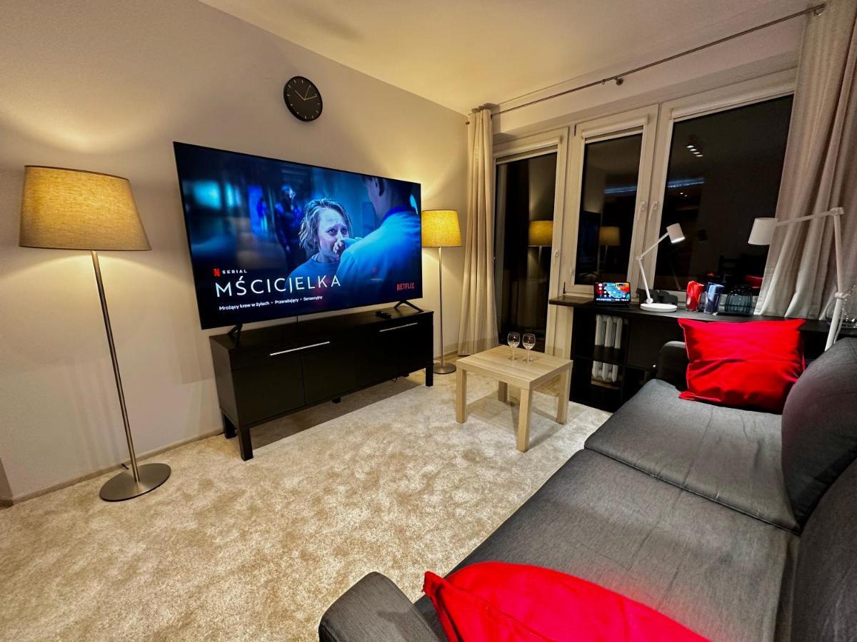 Decor 3 Metro Fast Wifi 1Gbs 80'Tv Hbo Disney Appletv Warsawa Bagian luar foto